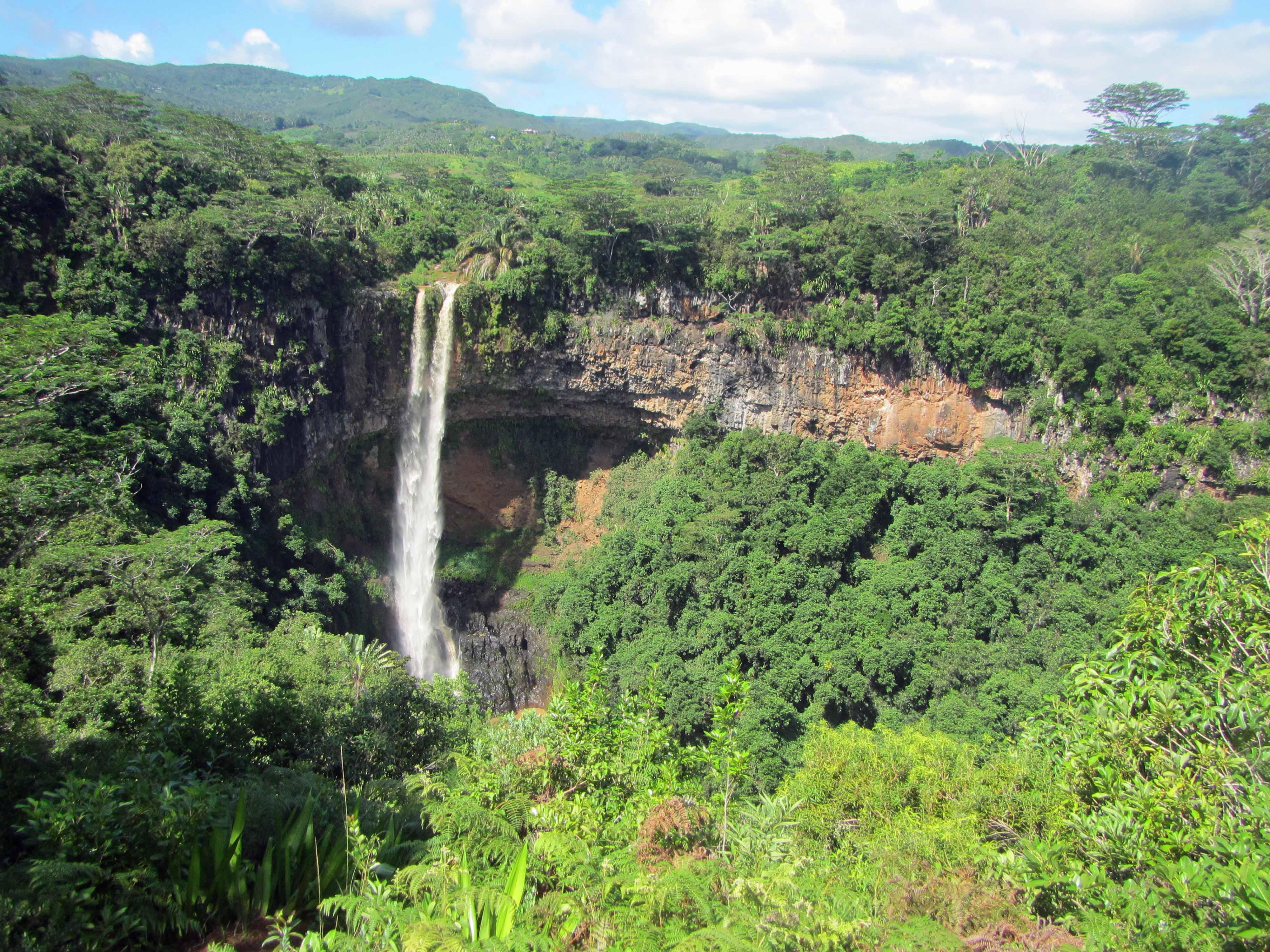 explore Chamarel Waterfalls on attenvo