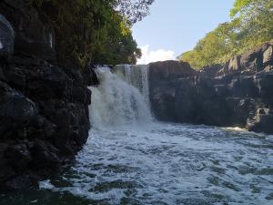 Explore Grand River South East Waterfalls on attenvo
