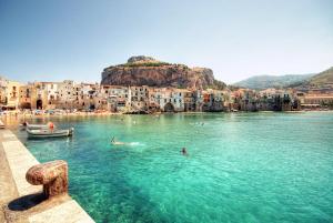 Explore Beaches of Sicily (Island) on attenvo