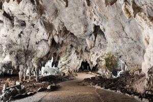 Explore Pertosa Auletta Grotte on attenvo