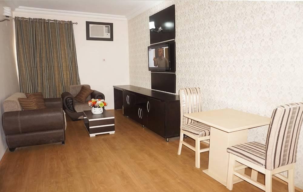 explore Ebiis Hotel, Bayelsa - Yenagoa on attenvo