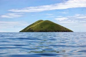Explore Usingo Island on attenvo