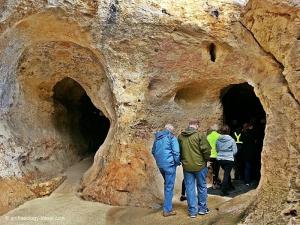 Explore Font de Gaume cave on attenvo
