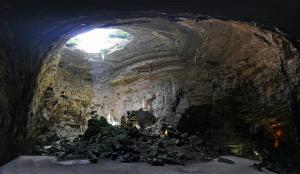 Explore Grotte di Castellana on attenvo