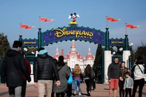 Explore Disneyland Paris in Marne la Vallee on attenvo