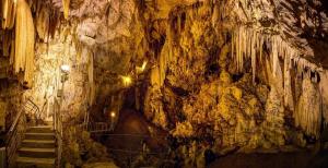 Explore Cave of Oliaros on attenvo