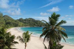 Explore Anse Intendance beach on attenvo
