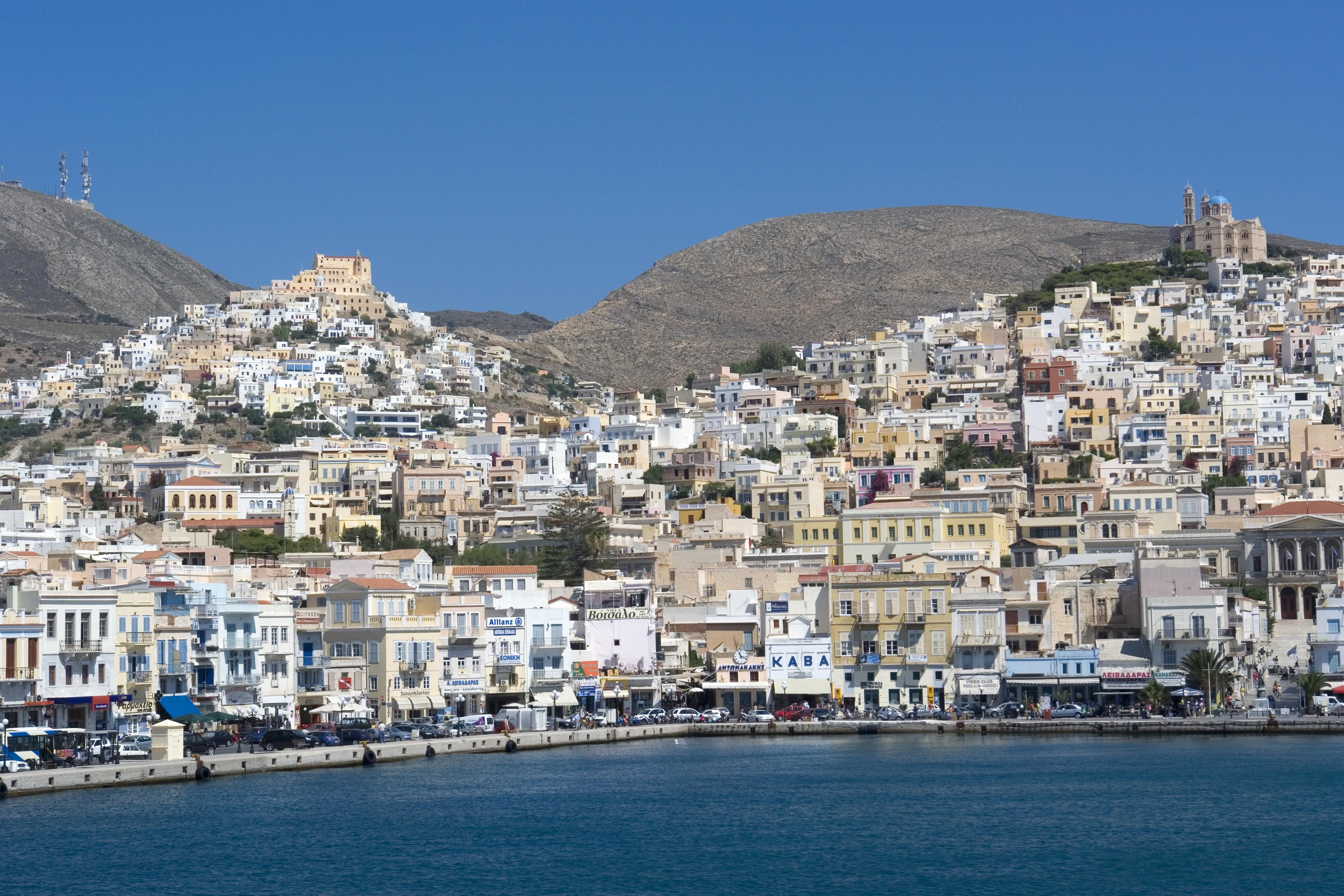 explore beautiful attractions in Syros on attenvo