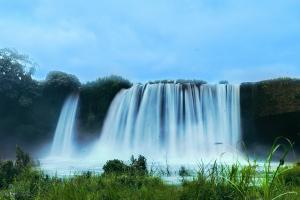 Explore Matsirga waterfalls on attenvo