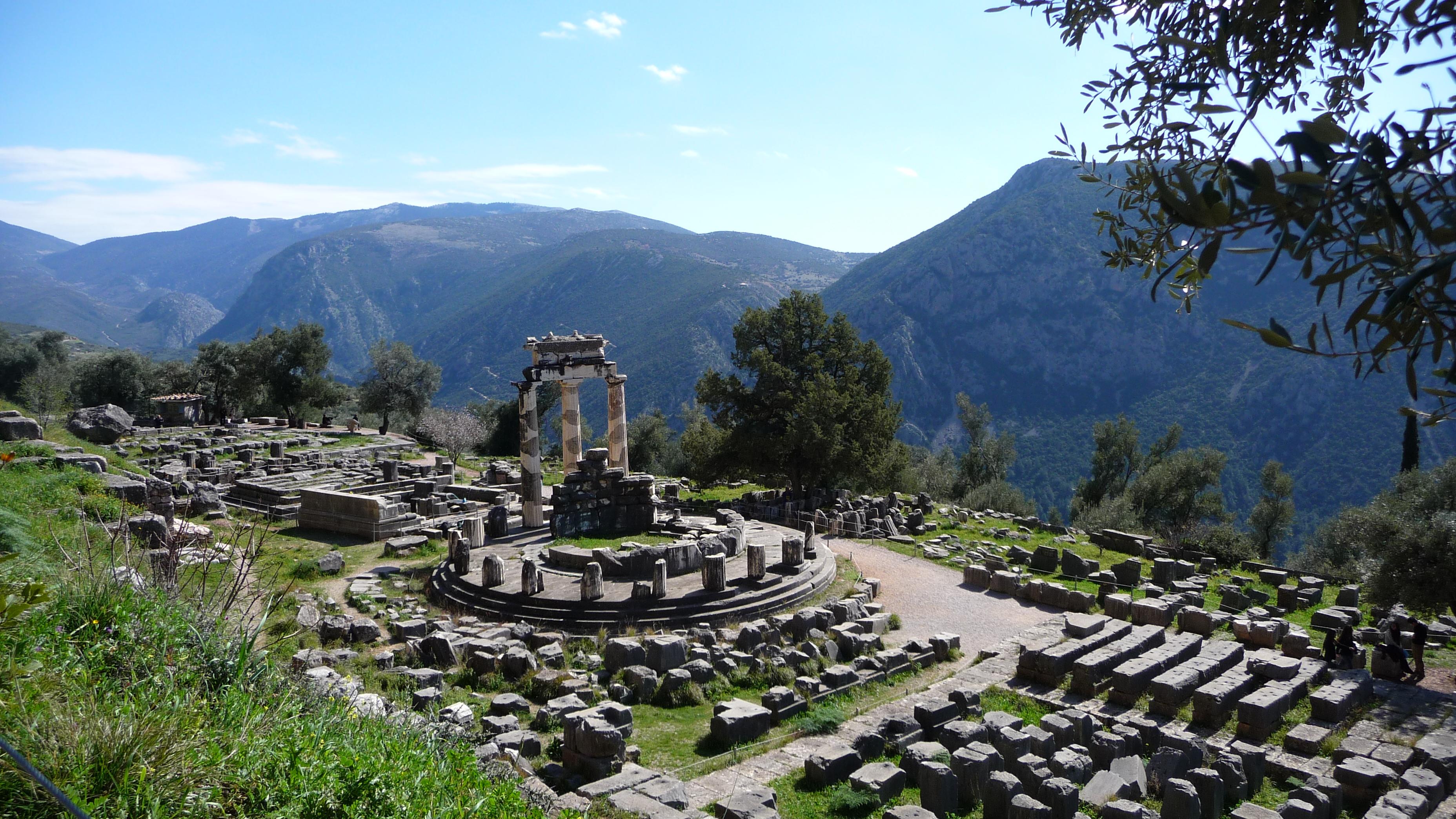 explore beautiful attractions in delphi on attenvo