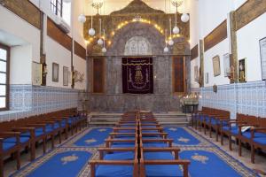 Explore The Slat al Azama Synagogue on attenvo