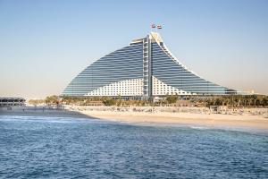 Explore Jumeirah beach hotel on attenvo